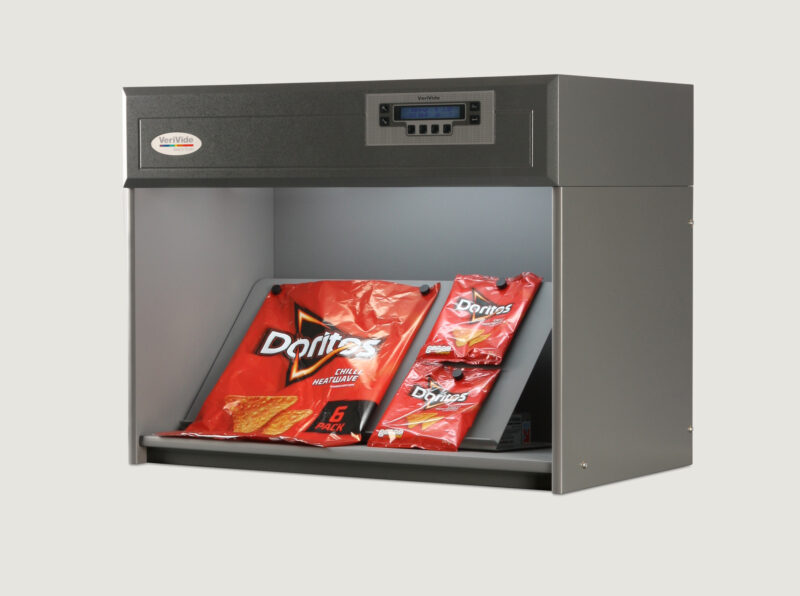 Crisp packaging inside colour assessment cabinet