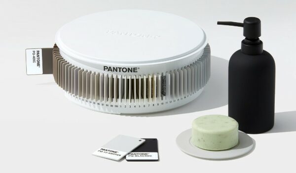 Pantone Tints & Tones neutral colours Plastic Chip Collection