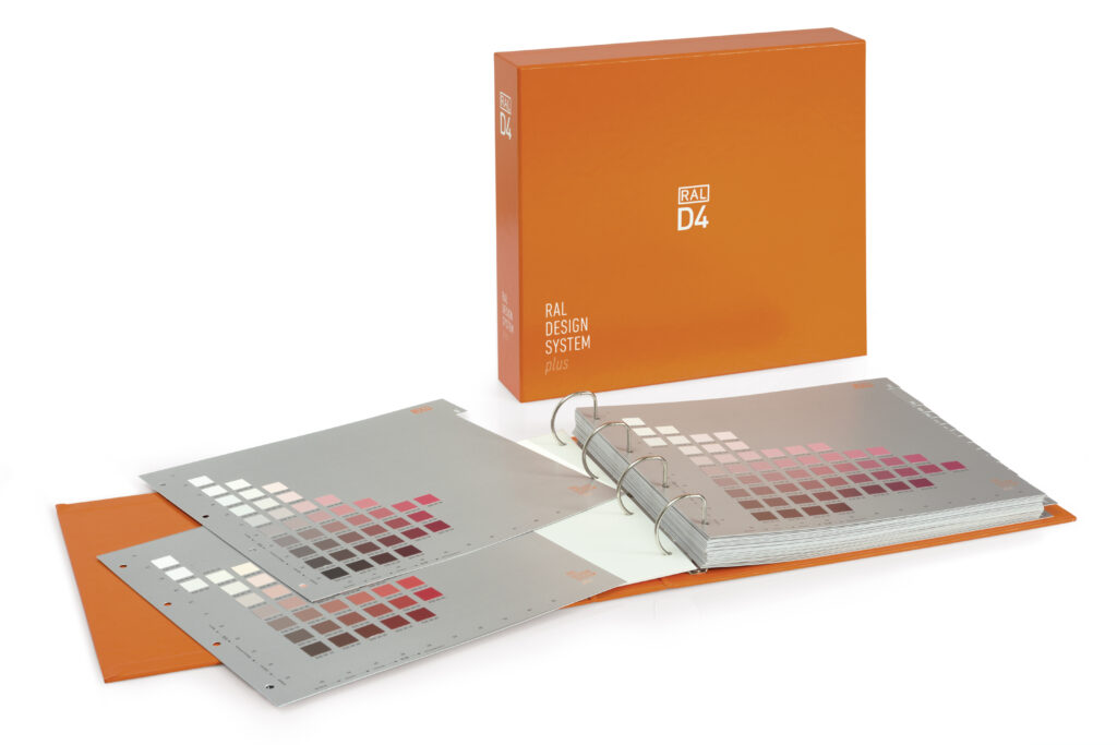 DesignBox D8 RAL semi mat 8 Design kleurenwaaiers